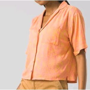 prAna Top Iguala Button Up Top in Fresca Flora Fauna Size L Boxy Crop Summer
